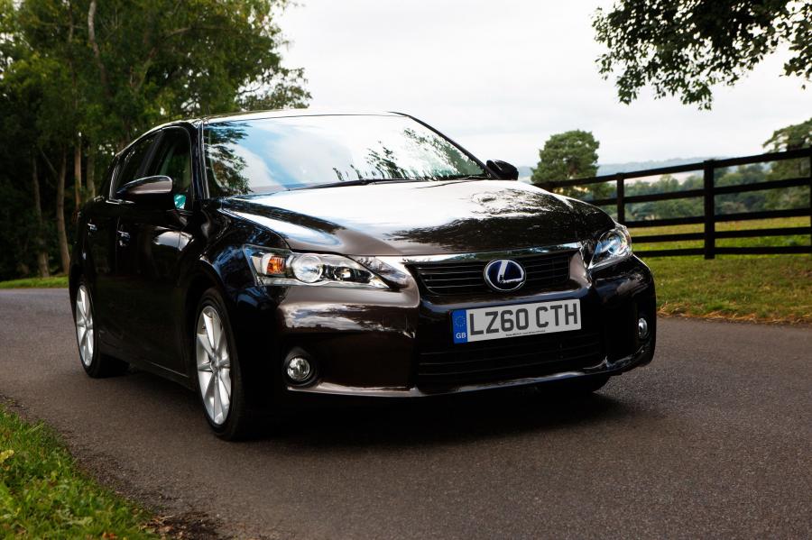  Lexus CT200h 2010 года  (фото 52 из 266)